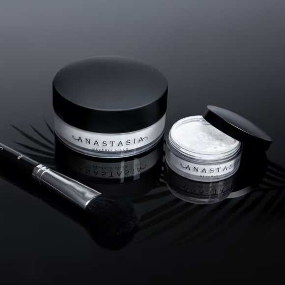 Anastasia Loose Setting Powder - Picture 2 of 5